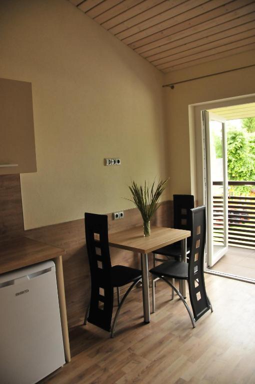 Apartamentai Trys Pusys Šventoji Екстериор снимка
