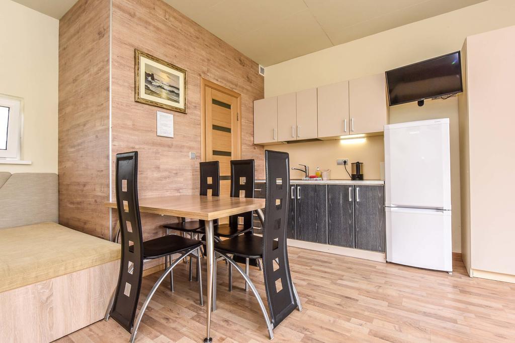 Apartamentai Trys Pusys Šventoji Екстериор снимка