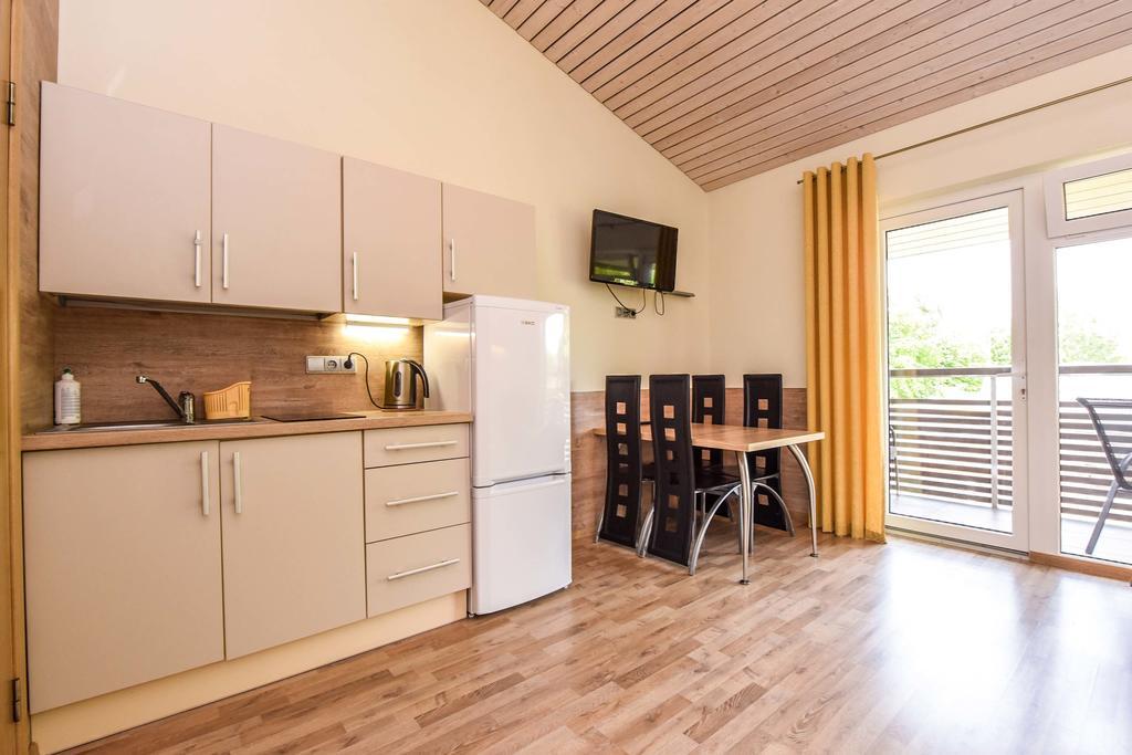 Apartamentai Trys Pusys Šventoji Екстериор снимка